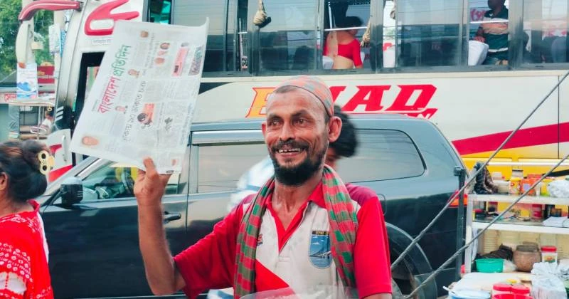 মানুষের সুখ-দুঃখের বার্তা বয়ে বেড়ান নির্বাক জামিল