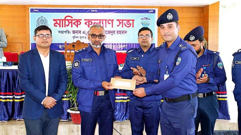 ১১ মাসে অপরাধ দমনে ধারাবাহিক সাফল্য, প্রশংসায় ভাসছেন এসআই তানভীর