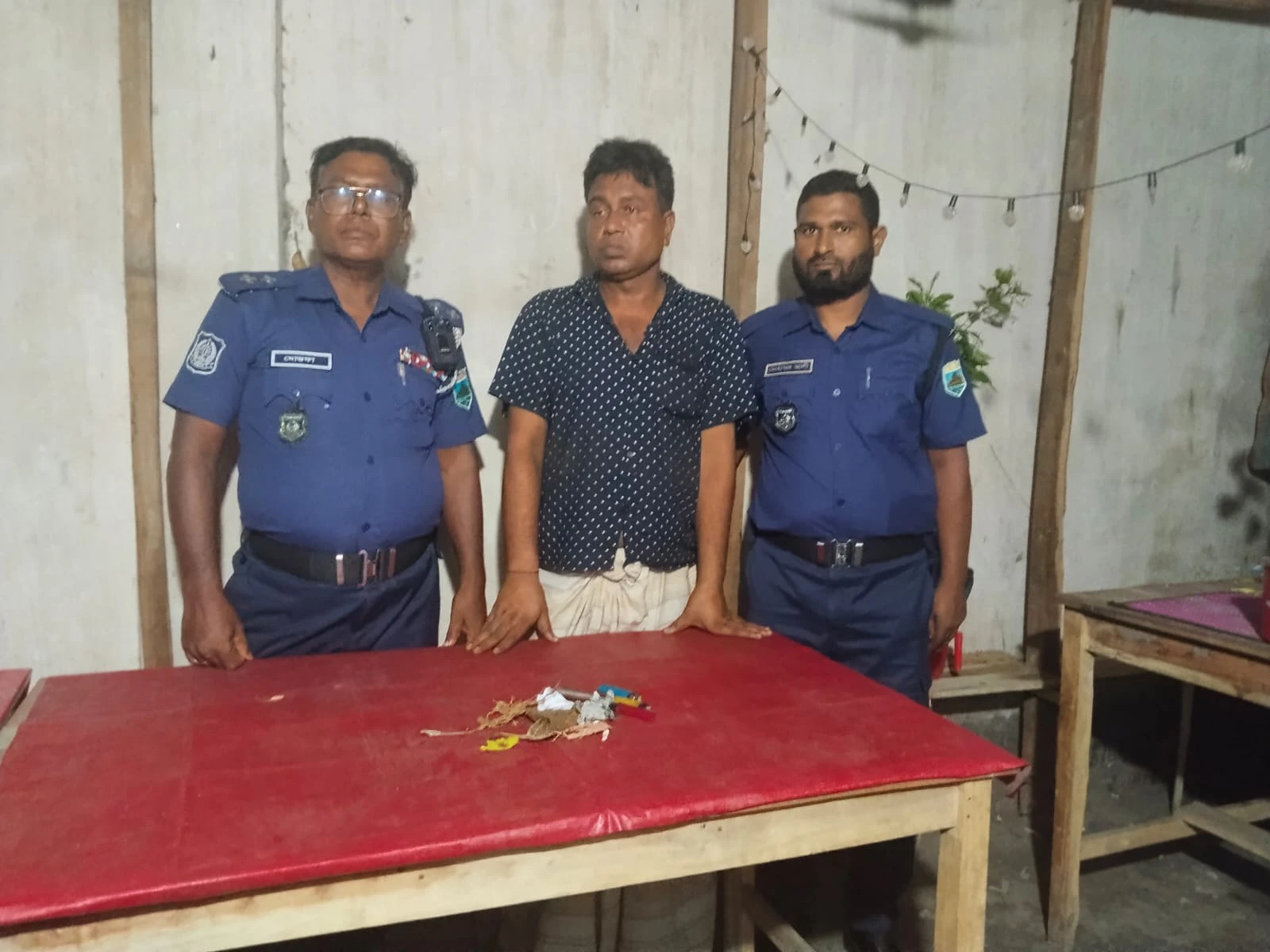 ভাঙ্গুড়ায় মাদক সেবনের অভিযোগে  একজনের ৬ মাসের কারাদণ্ড