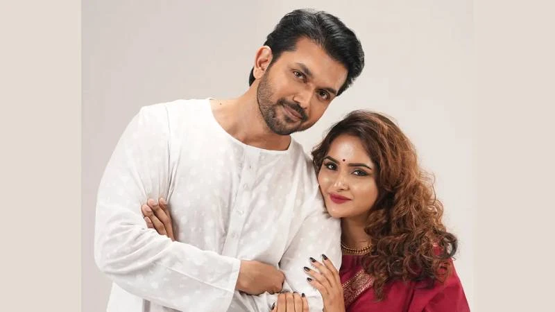 প্রথমবারের মতো বড়পর্দায় ঝুঁটি বাঁধছেন আরিফিন শুভ-কেয়া পায়েল