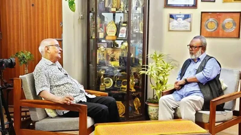 খুরশীদ আলমকে নিয়ে প্রামাণ্য চিত্র নির্মাণ করলেন শাইখ সিরাজ