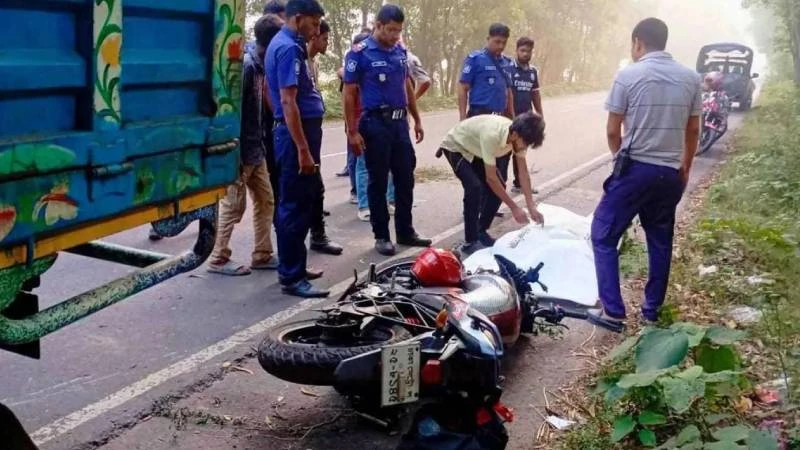 মোটরসাইকেল দুর্ঘটনায় সাড়ে ৬ বছরে ১৫ সহস্রাধিক প্রাণ ঝরেছে: রোড সেফটি ফাউন্ডেশন