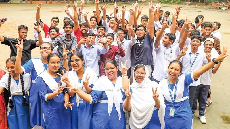 এসএসসি পরীক্ষার ফল প্রকাশ সোমবার সকাল ১০টায়, যেভাবে জানা যাবে
