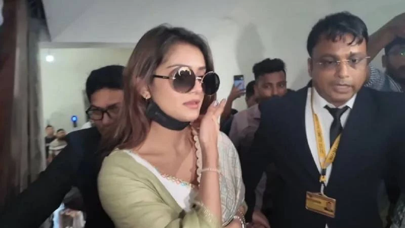 আত্মসমর্পণ করে জামিন পেলেন অভিনেত্রী তানজিন তিশা