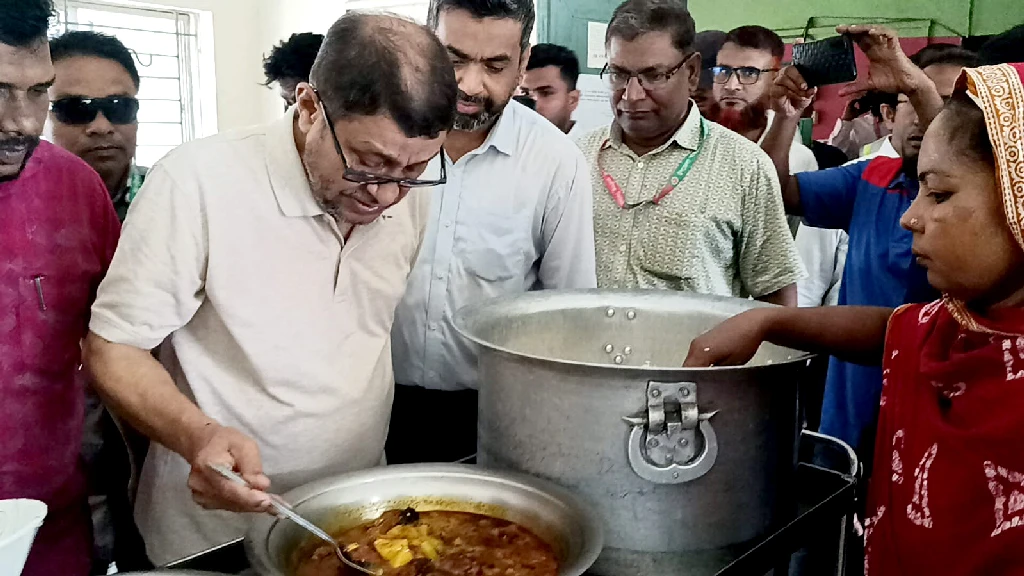 ১৭ বছরে কেউ নজর দেয়নি, তাই স্বাস্থ্যসেবাকে নতুন করে সাজাতে চাই: স্বাস্থ্যমন্ত্রী