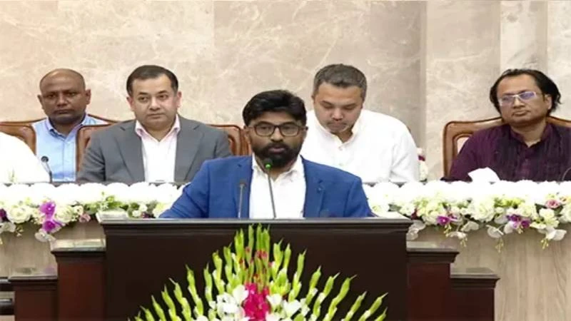 সরকার বন্দনার রাজনীতি থেকে বেরিয়ে এসেছে: প্রধানমন্ত্রীর প্রেস সচিব