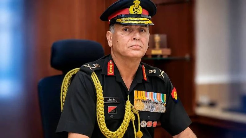 নেপালের সেনাবাহিনীর জেনারেল হলেন ভারতীয় সেনাপ্রধান