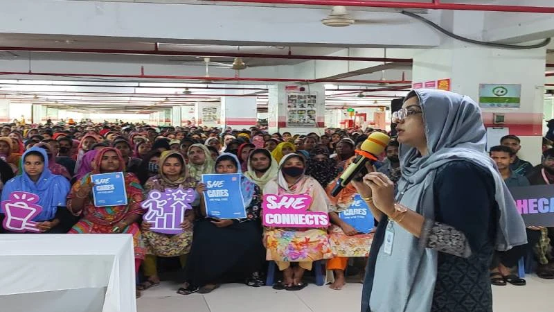 পোশাক কর্মীদের সচেতনতা বাড়াতে হপ লুন ও ব্র্যাক হেলথকেয়ারের স্বাস্থ্য ক্যাম্প