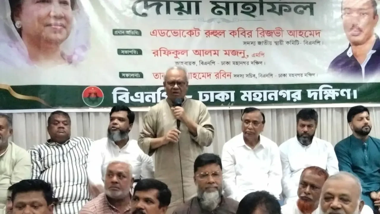খালেদা জিয়ার দেখিয়ে দেওয়া গণতন্ত্রের পথেই বিএনপির পথচলা : রিজভী