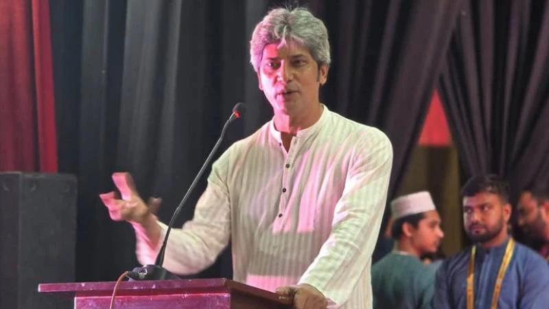 সমাজকে প্রগতিশীল ও বিজ্ঞানমনস্ক করতে বিতর্ক চর্চার বিকল্প নেই: জুনায়েদ সাকি