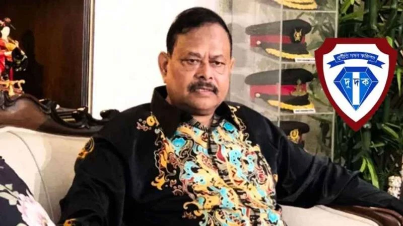 সাবেক সেনাপ্রধান আজিজের সম্পদ যাচাইয়ে দুদকের কমিটি