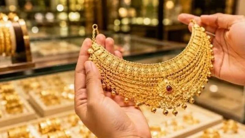 দেশে সোনার দাম বেড়েছে