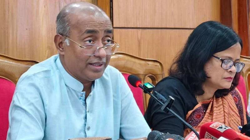 সন্ত্রাস দমনে ক্রসফায়ারের পথে যাবে না সরকার: আইনমন্ত্রী