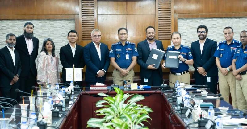 দশ বছরের কৌশলগত পার্টনারশিপ করলো গ্রামীণফোন ও বাংলাদেশ পুলিশ