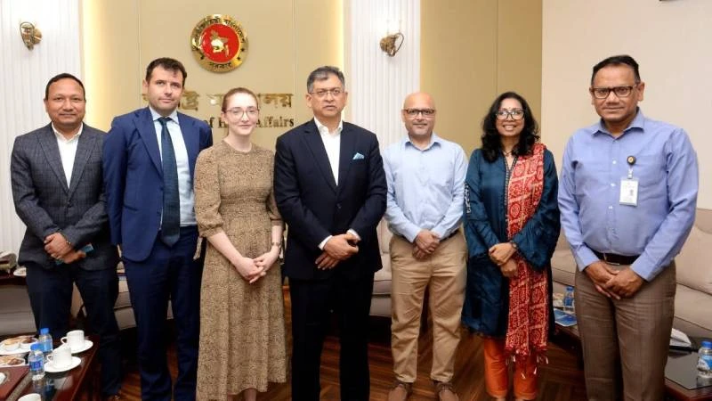 স্বরাষ্ট্রমন্ত্রীর সঙ্গে ব্রিটিশ হাইকমিশন ও ডেমোক্রেসি ইন্টারন্যাশনালের প্রতিনিধিদলের সাক্ষাৎ
