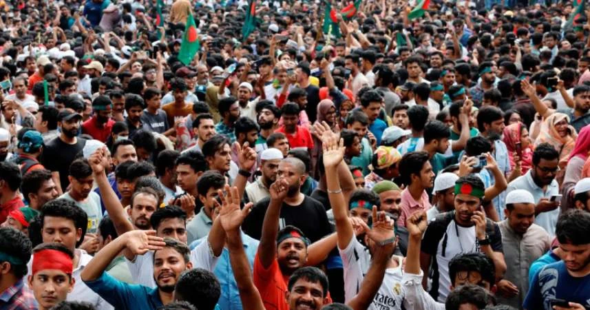 পাকিস্তানি ও ভারতীয়দের চেয়ে গড় আয়ু বেশি বাংলাদেশিদের