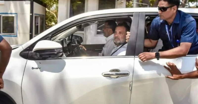 আদালতে যাওয়ার পথে ভয়াবহ দুর্ঘটনার কবলে রাহুল গান্ধীর গাড়ি বহর