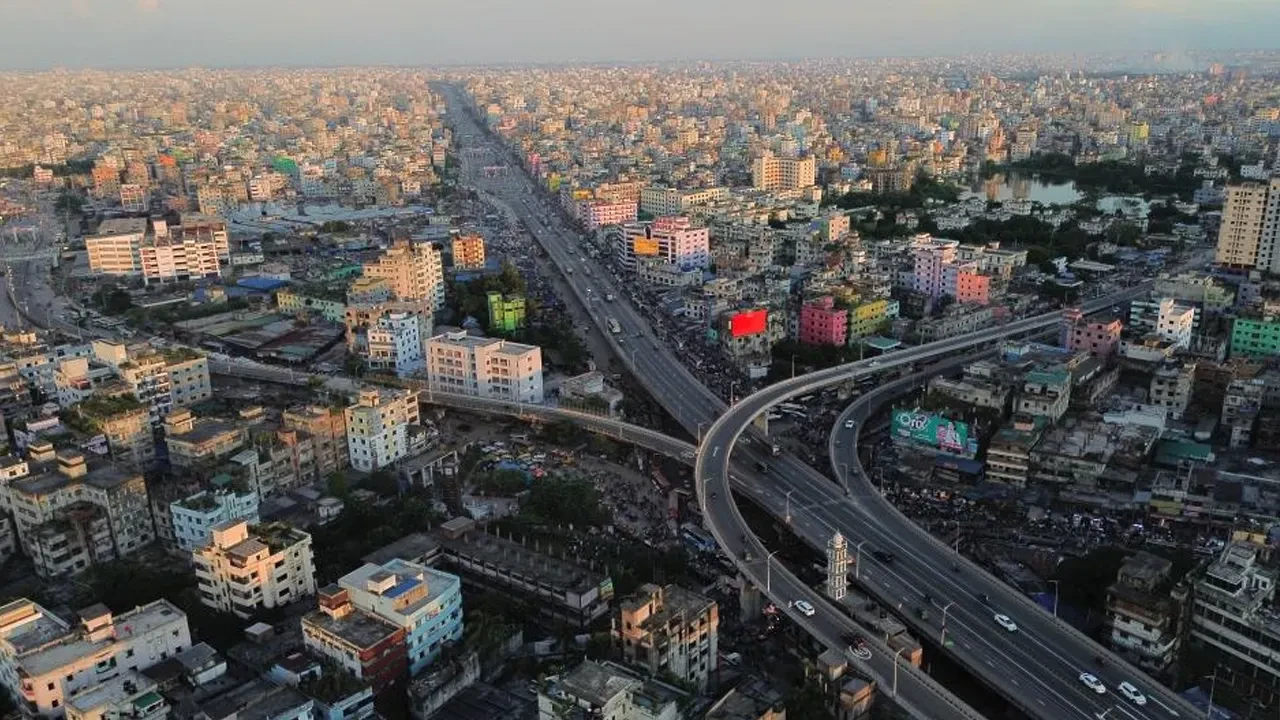 বসবাসের অযোগ্য শহরের তালিকায় তৃতীয় ঢাকা