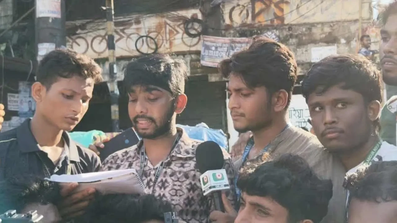 শিক্ষামন্ত্রীর পদত্যাগসহ ৩ দাবি ঘোষণা শিক্ষার্থীদের