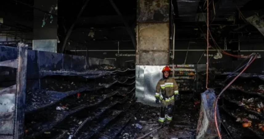 রাশিয়া-ইউক্রেনের পাল্টাপাল্টি হামলা, শিশুসহ নিহত ১০