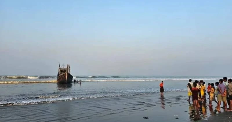 টেকনাফ শাহপরীর দ্বীপের সাগরে নৌকাডুবি, ১৮ জন জীবিত উদ্ধার