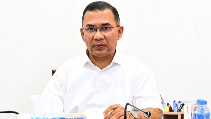ঢাকার চারপাশের নৌপথগুলো সচল করার নির্দেশ প্রধানমন্ত্রীর