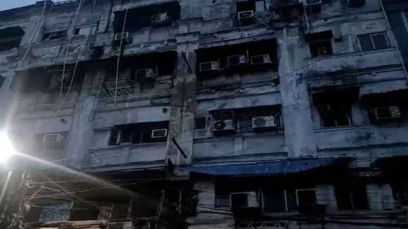 কলকাতার হোটেলে ভয়াবহ আগুনে নিহত ৯ বাংলাদেশি