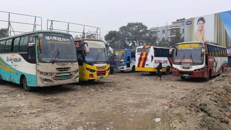 জামালপুর-ঢাকা রুটের বাস চলাচল বন্ধ, ভোগান্তিতে যাত্রীরা