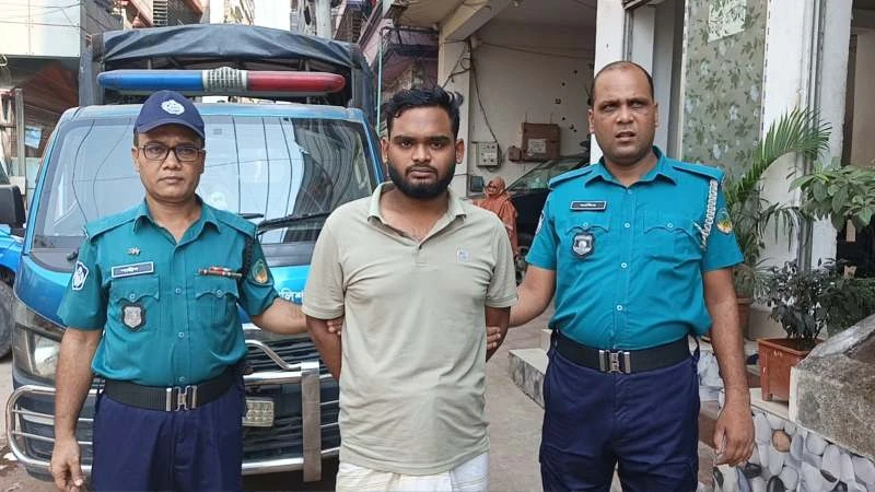 কোনাবাড়ীতে এক বছর পর হত্যা মামলার আসামি গ্রেফতার