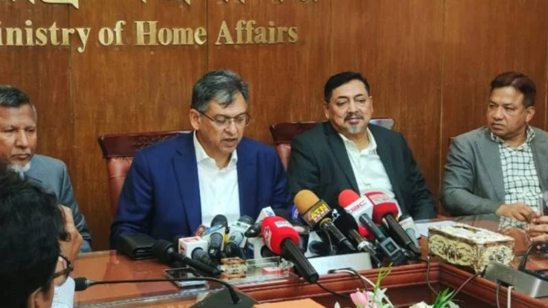 ৪৯তম বিসিএসের 'বাদ পড়া' ৪৬ জনের প্রজ্ঞাপন সোমবার: স্বরাষ্ট্রমন্ত্রী