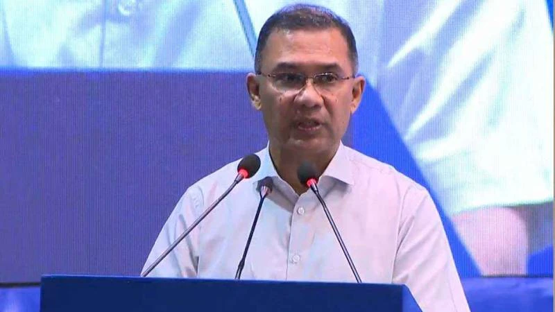 শিক্ষকতাকে মেধাবীদের প্রথম পছন্দ বানাতে চায় সরকার: প্রধানমন্ত্রী