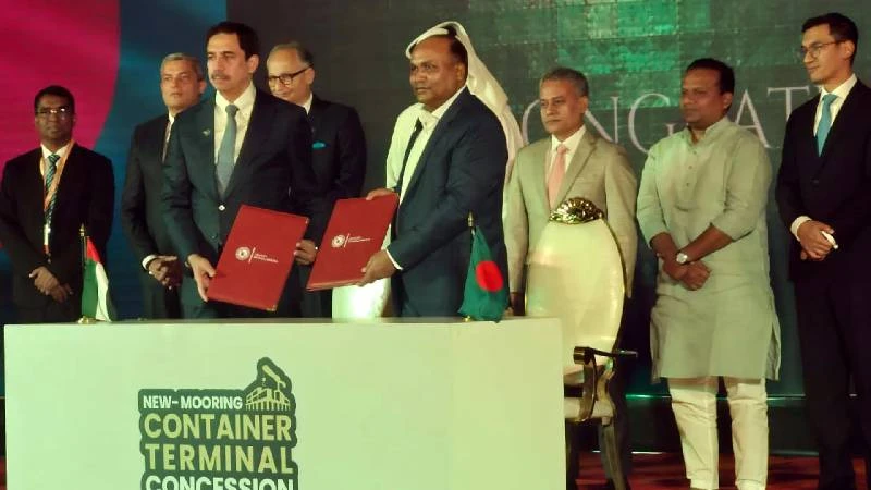 ডিপি ওয়ার্ল্ডের সঙ্গে চট্টগ্রাম বন্দরের নিউমুরিং কনটেইনার টার্মিনালের চুক্তি সই