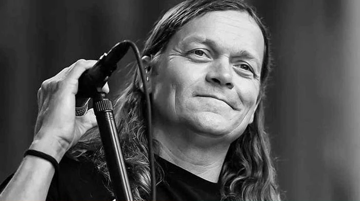 রকস্টার ব্র্যাড আর্নল্ডের মৃত্যু