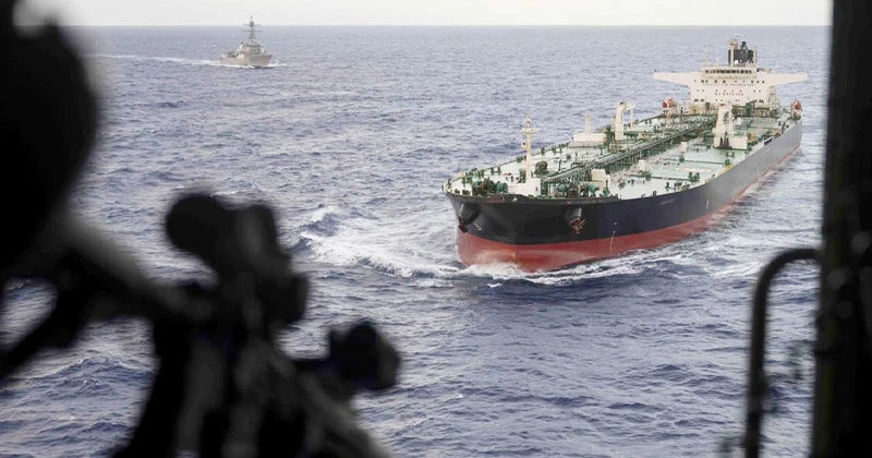 ভারত মহাসাগরে চীনগামী ট্যাংকার জাহাজ জব্দ করল যুক্তরাষ্ট্র