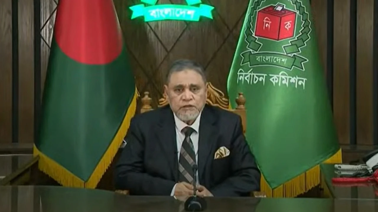 রাজনৈতিক দলগুলোকে ফলাফল মেনে নেওয়ার আহ্বান সিইসির