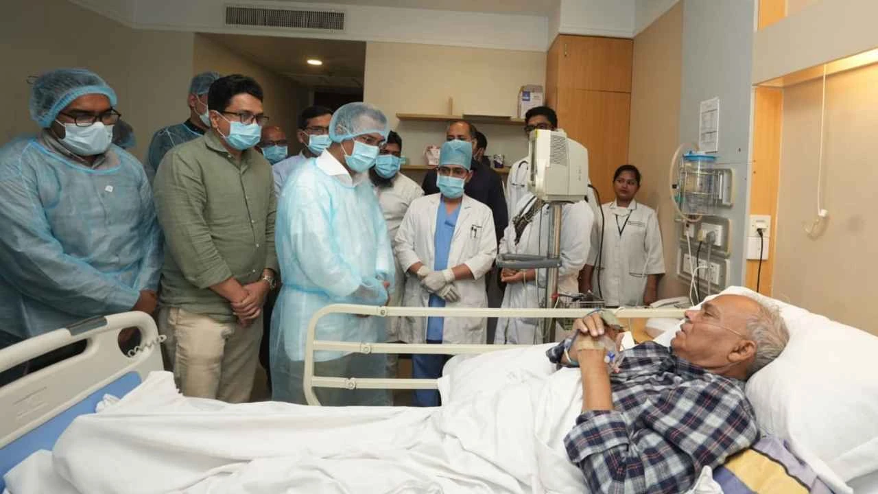 রিজভীর শয্যাপাশে তারেক রহমান