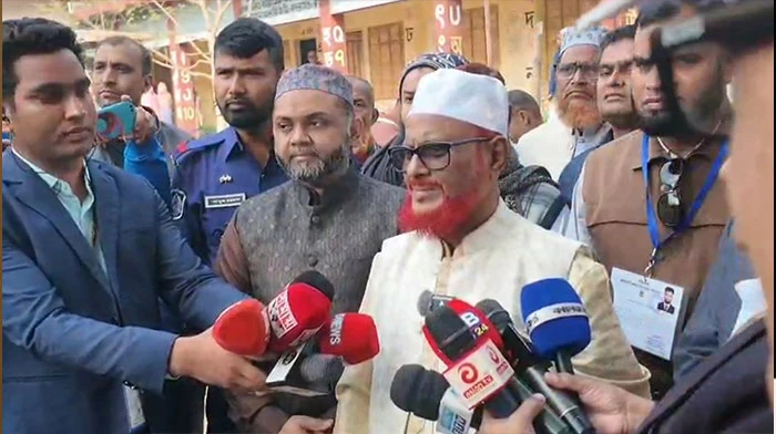 প্রশাসন পুরোপুরি নিরপেক্ষ নয়, এটিএম আজহারুলের অভিযোগ