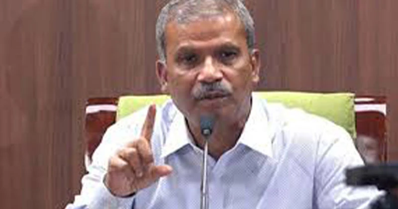 বিএনপির ইচ্ছাতেই সংসদের দক্ষিণ প্লাজায় শপথ: আইন উপদেষ্টা