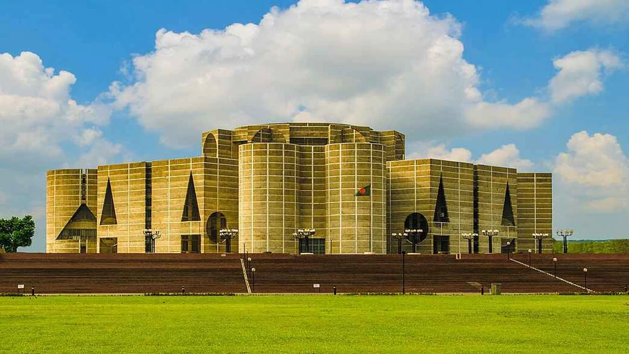 ছায়া মন্ত্রিসভা কী? কোন কোন দেশে ছায়া মন্ত্রিসভা রয়েছে?