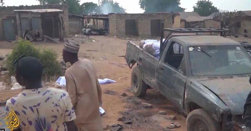 নাইজেরিয়ায় বন্দুকধারীদের তাণ্ডবে নিহত ৩২