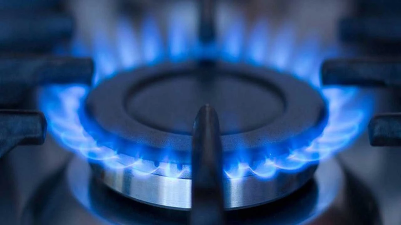 সোমবার রাত ১২টা পর্যন্ত গ্যাসের মারাত্মক স্বল্পচাপ থাকবে