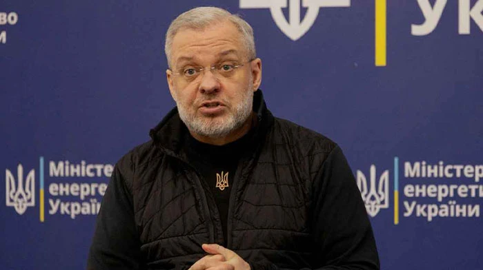 দেশ ছেড়ে পালানোর চেষ্টা, ইউক্রেনের সাবেক জ্বালানিমন্ত্রী গ্রেপ্তার