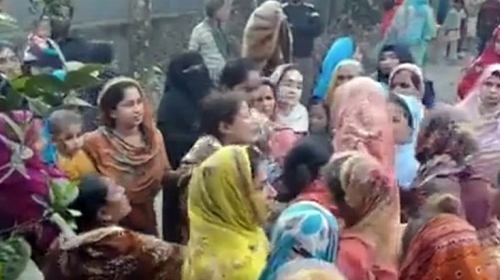 কুমিল্লায় প্রবাসীর স্ত্রী ও দুই শিশুর গলাকাটা মরদেহ উদ্ধার