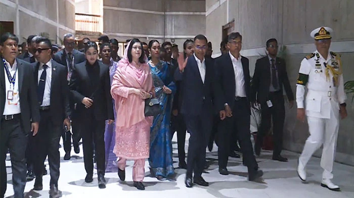 সংসদ ভবনে তারেক রহমান