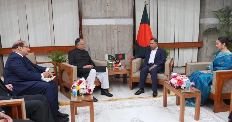 পাকিস্তান সফরের আমন্ত্রণ পেলেন প্রধানমন্ত্রী তারেক রহমান