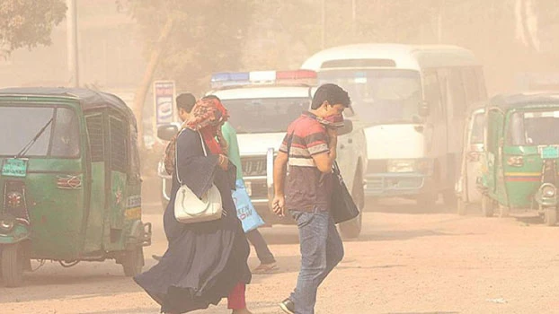 বায়ুদূষণে দ্বিতীয় শীর্ষে ঢাকা