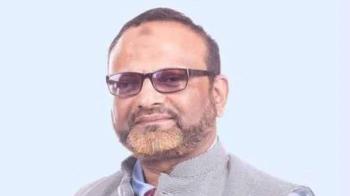 ঢাবি ভিসি অধ্যাপক নিয়াজ আহমদ খানের পদত্যাগ