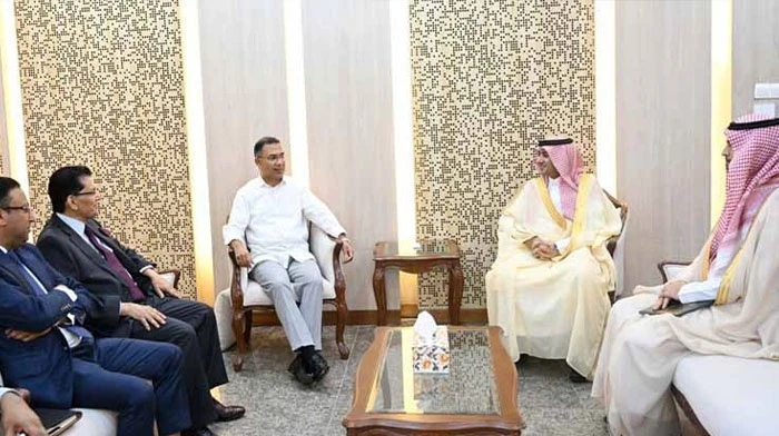 প্রধানমন্ত্রীর সাথে সৌদি রাষ্ট্রদূতের সৌজন্য সাক্ষাৎ