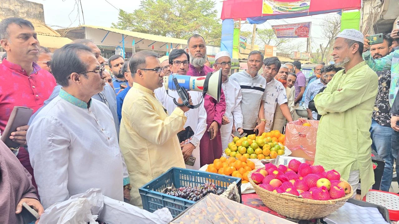 পবিত্র কুরআন নাজিলের মাসে কম মুনাফায় পণ্য বিক্রি করুন: ড. খন্দকার মারুফ