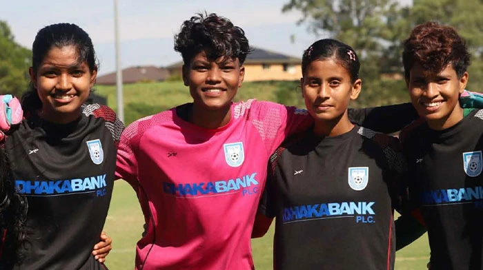 ঋতুপর্ণাদের জন্য ফিজিওর খুঁজছে বাফুফে